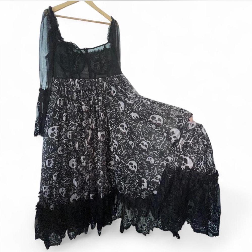 NWT Trickz n Treatz Plus Size 3x Black and White Sheer Maxi Dress With Skeletons - Picture 5 of 9